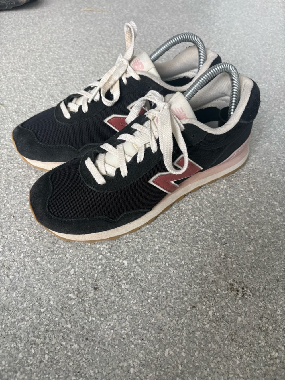 New Balance 515 V3 Women's sneakers size 8
